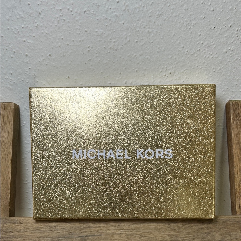Michael Kors Adjustable Black Patterned Belt Bag - Picture 3 of 5